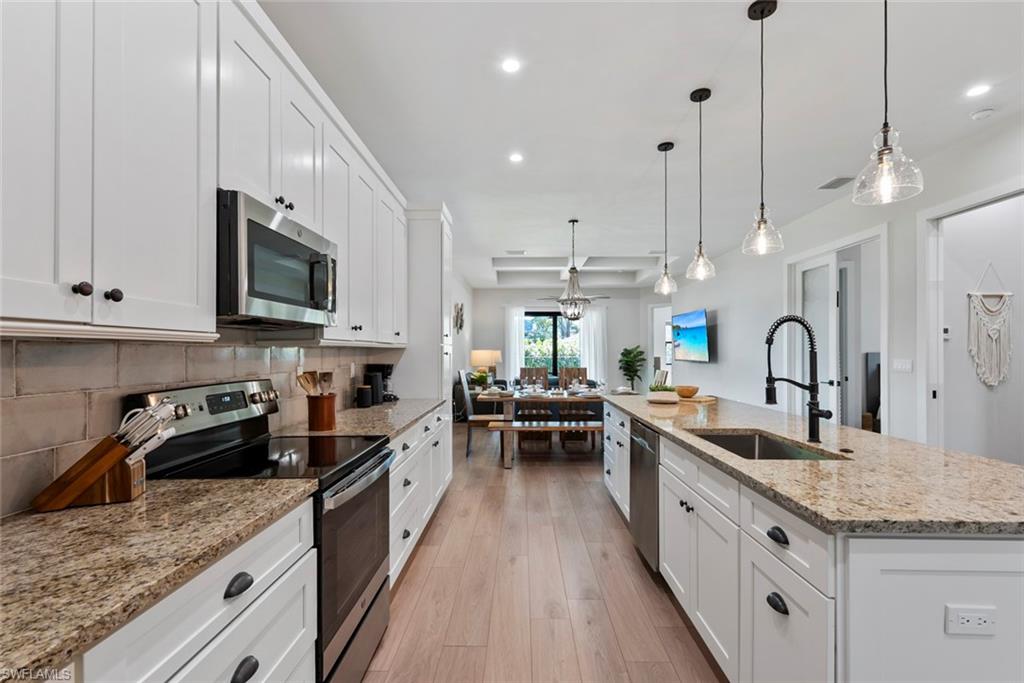 NAPLES VILLAS - Residential Lease