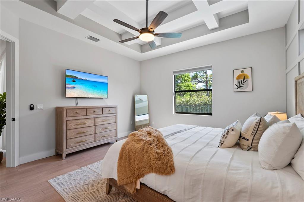 NAPLES VILLAS - Residential Lease