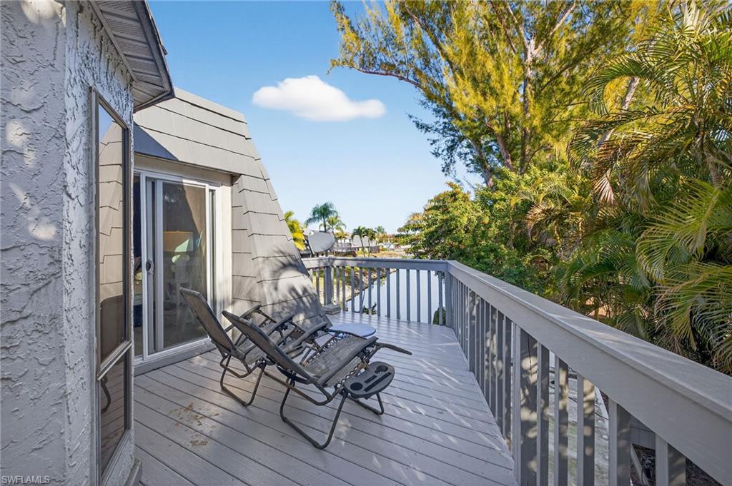 AMBERWOOD LAKE CONDO - Residential