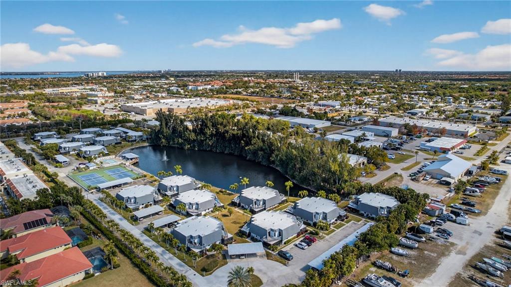 AMBERWOOD LAKE CONDO - Residential