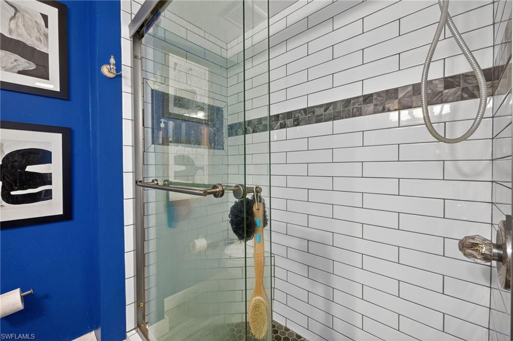 AMBERWOOD LAKE CONDO - Residential