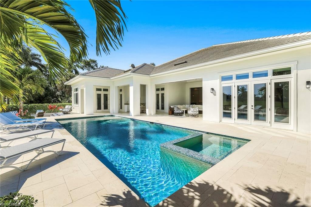 MOORINGS - Residential