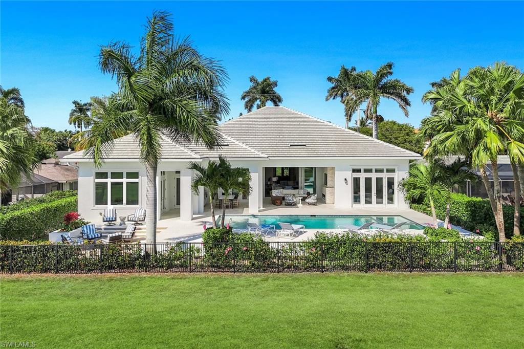 MOORINGS - Residential