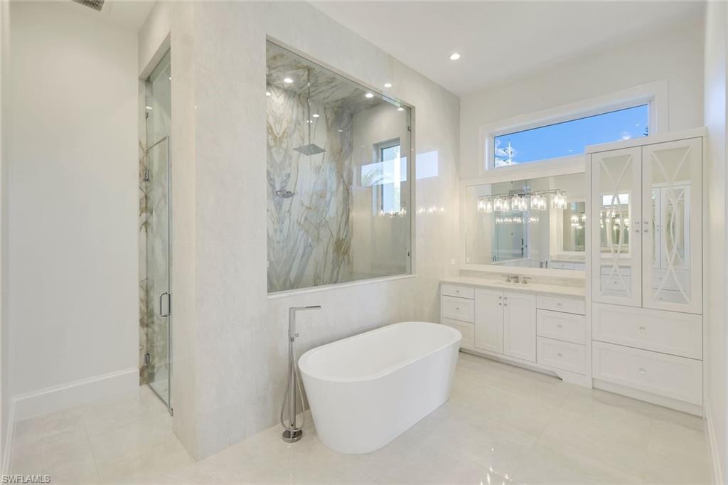 MOORINGS - Residential