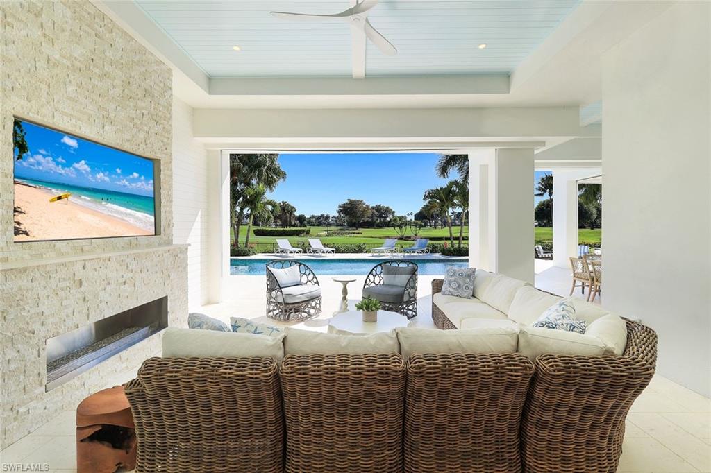 MOORINGS - Residential