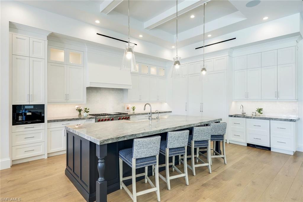 MOORINGS - Residential