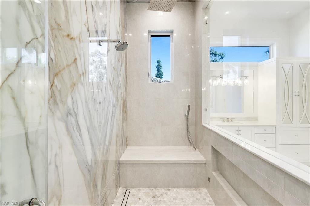 MOORINGS - Residential