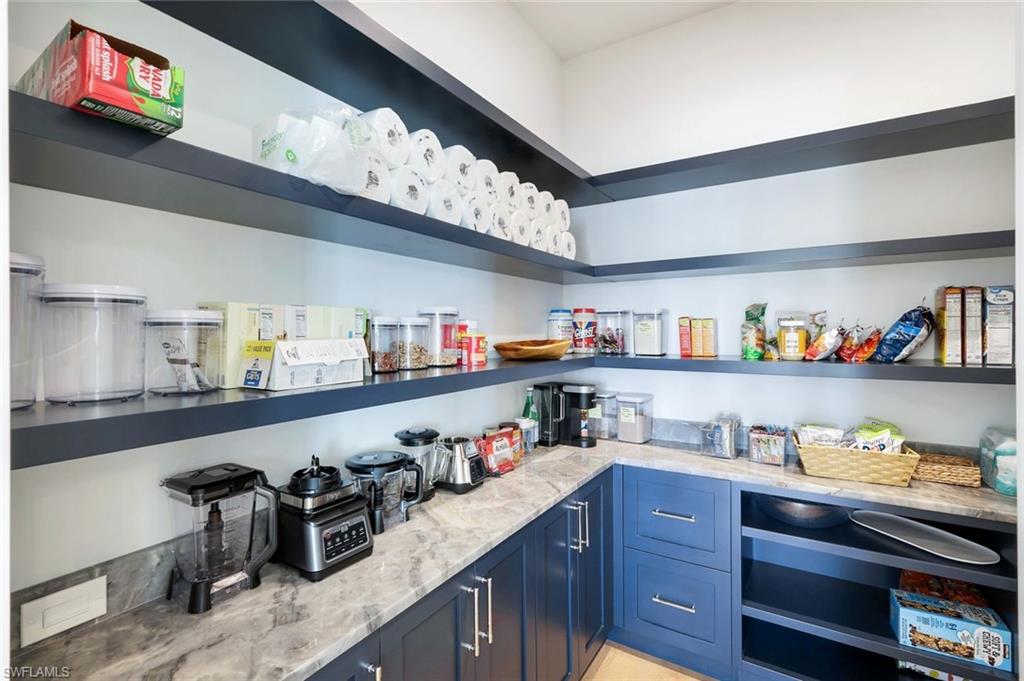 MOORINGS - Residential