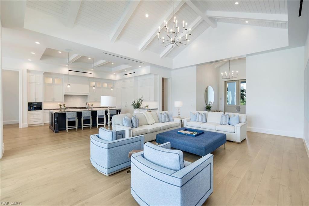 MOORINGS - Residential