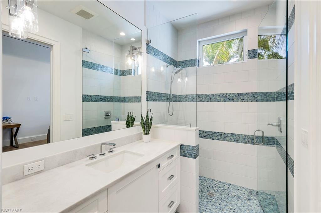 MOORINGS - Residential