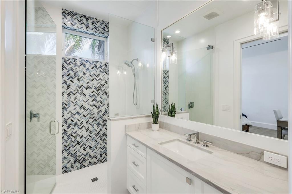 MOORINGS - Residential