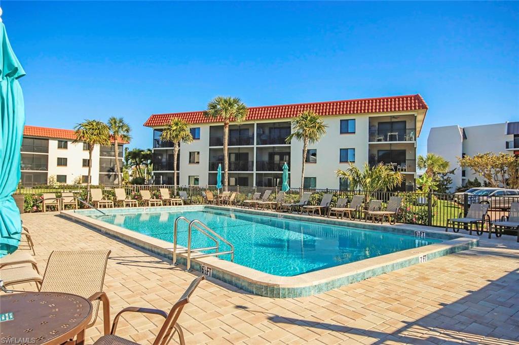 SANDALFOOT CONDOMINIUM - Residential