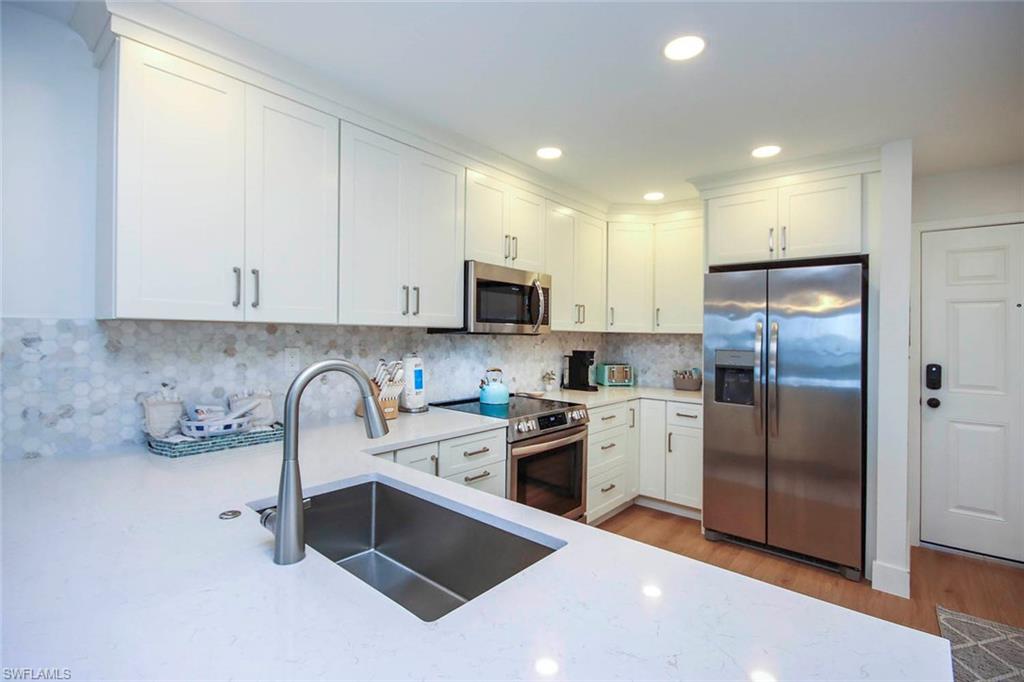 SANDALFOOT CONDOMINIUM - Residential