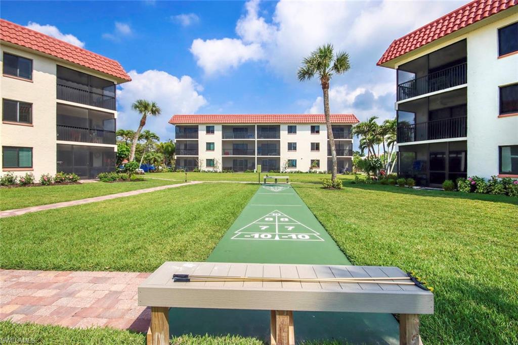 SANDALFOOT CONDOMINIUM - Residential