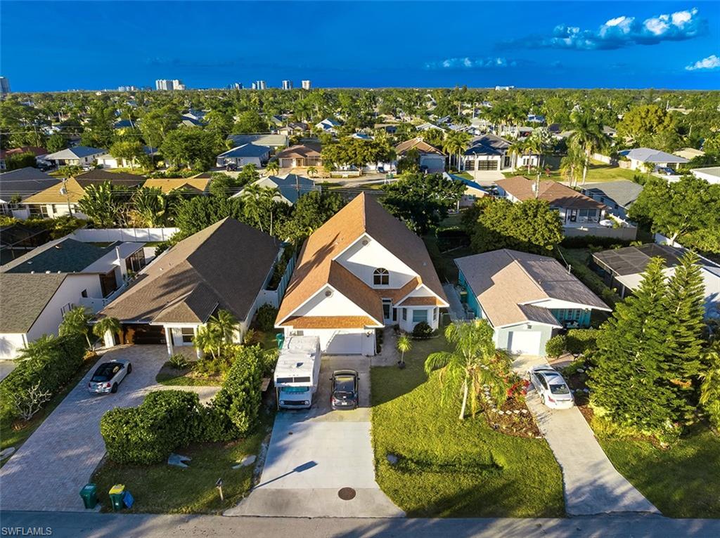 NAPLES PARK - Residential