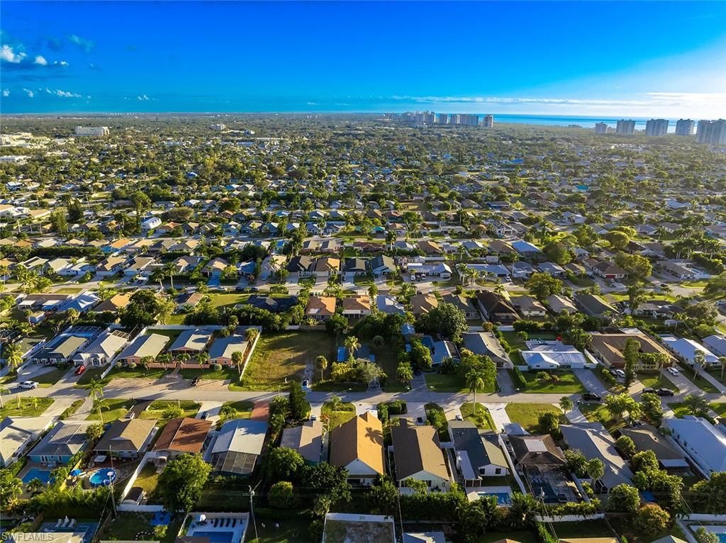 NAPLES PARK - Residential