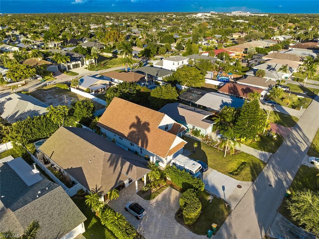 NAPLES PARK - Residential