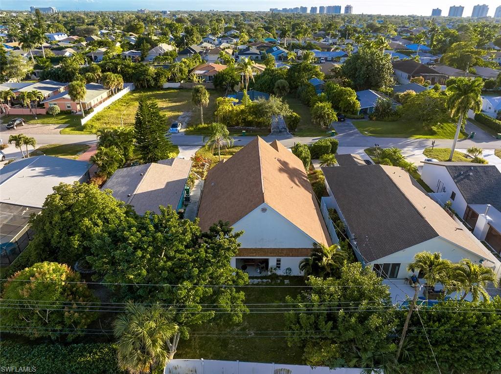 NAPLES PARK - Residential