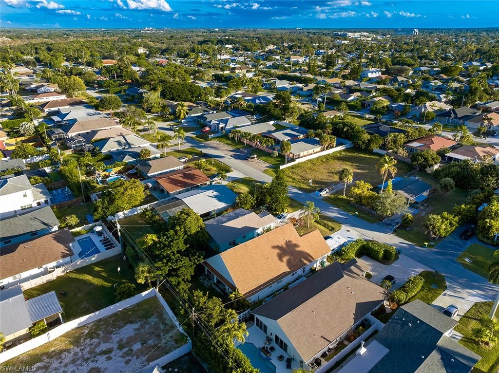 NAPLES PARK - Residential