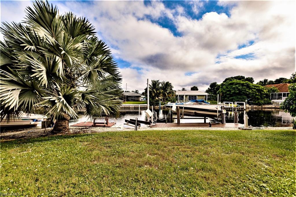 MARCO BEACH - Residential