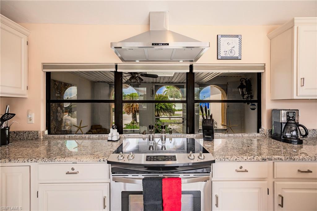 MARCO BEACH - Residential