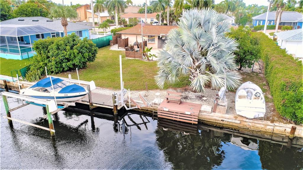 MARCO BEACH - Residential