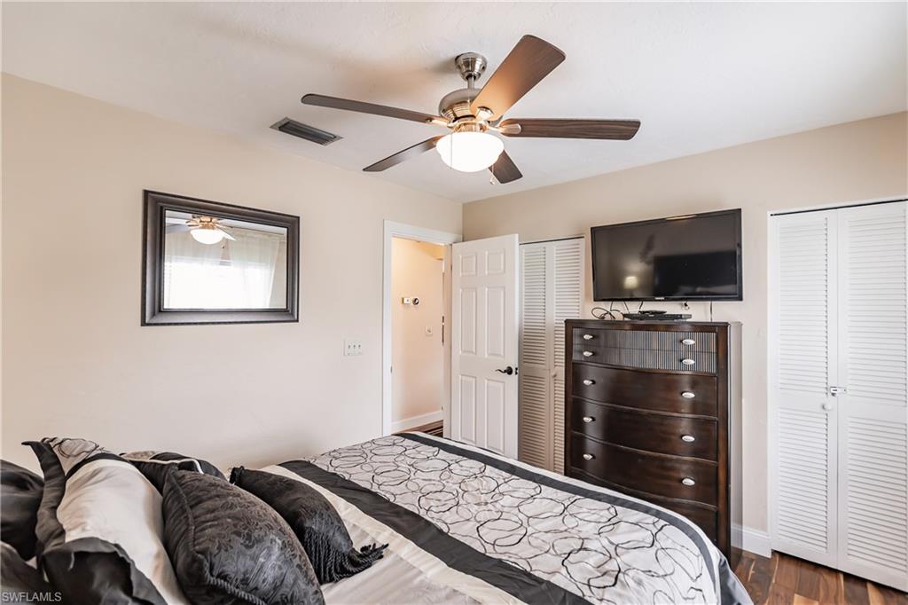 MARCO BEACH - Residential