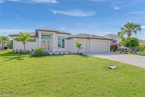 3818 SW 5th Ave, Cape Coral, FL 33914 - #: 224030189