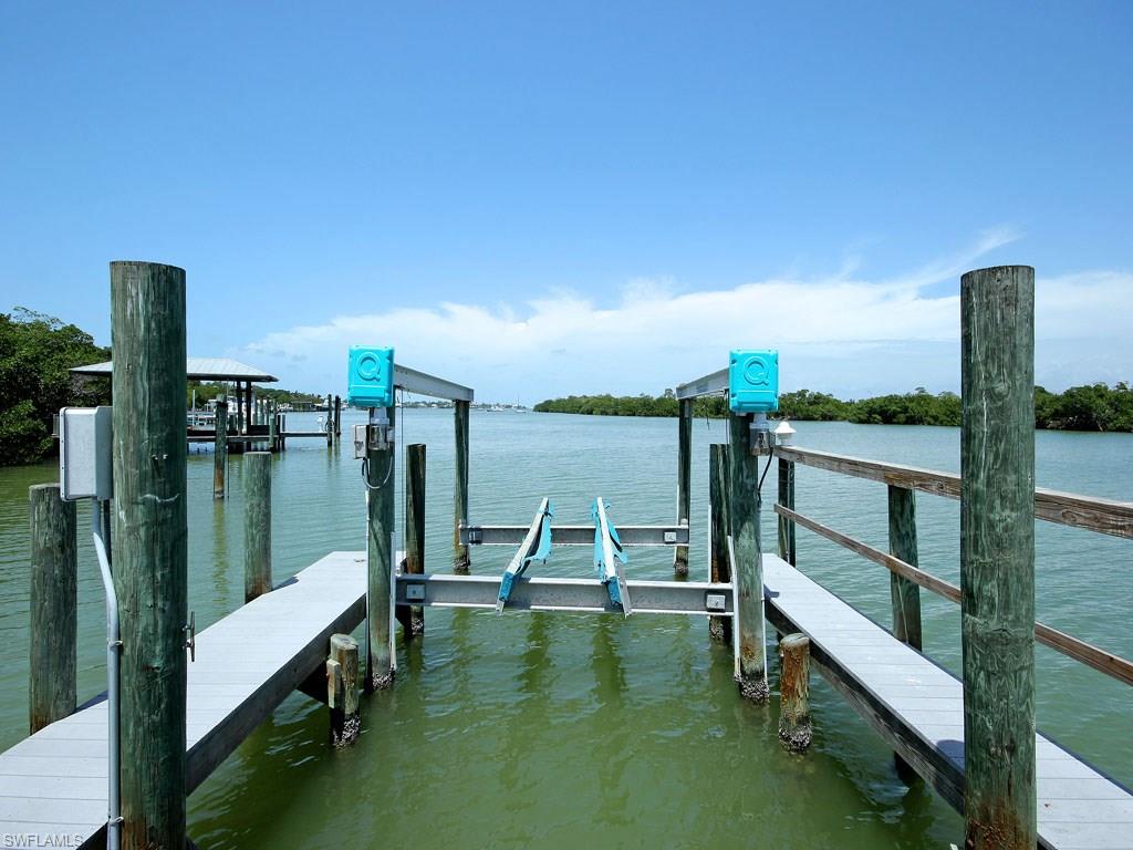 TICHENORS F H SILVER KING - Residential