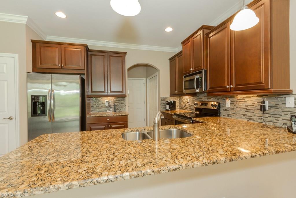 SUMMIT PLACE - Residential