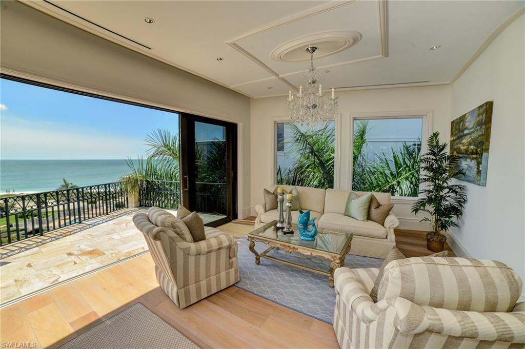 BAREFOOT BEACH - Residential