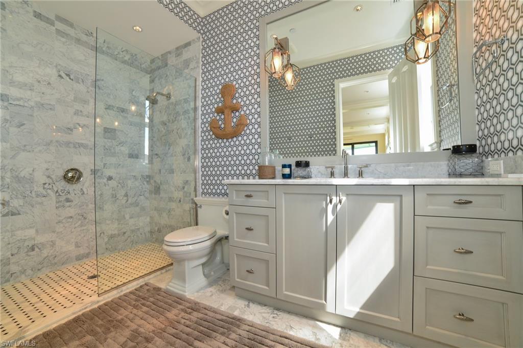 BAREFOOT BEACH - Residential