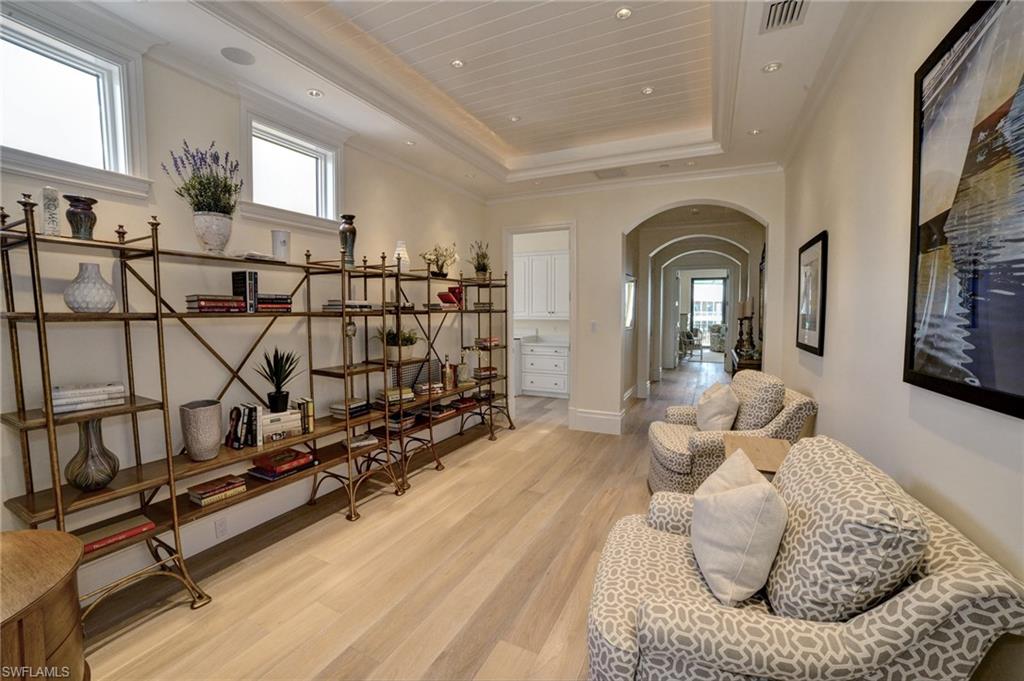 BAREFOOT BEACH - Residential