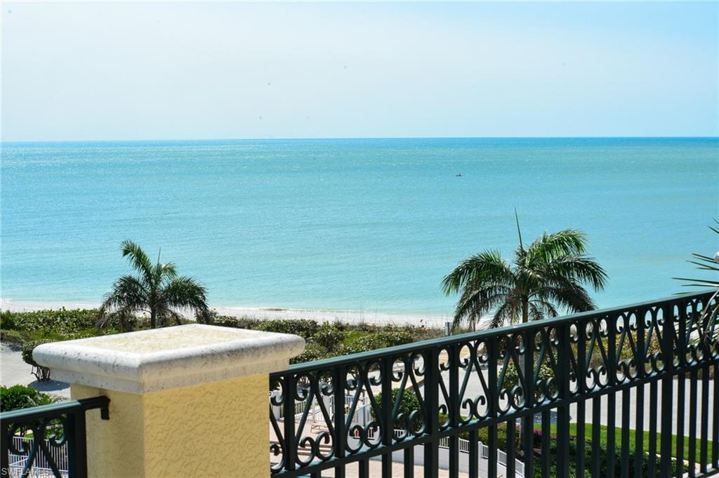 BAREFOOT BEACH - Residential