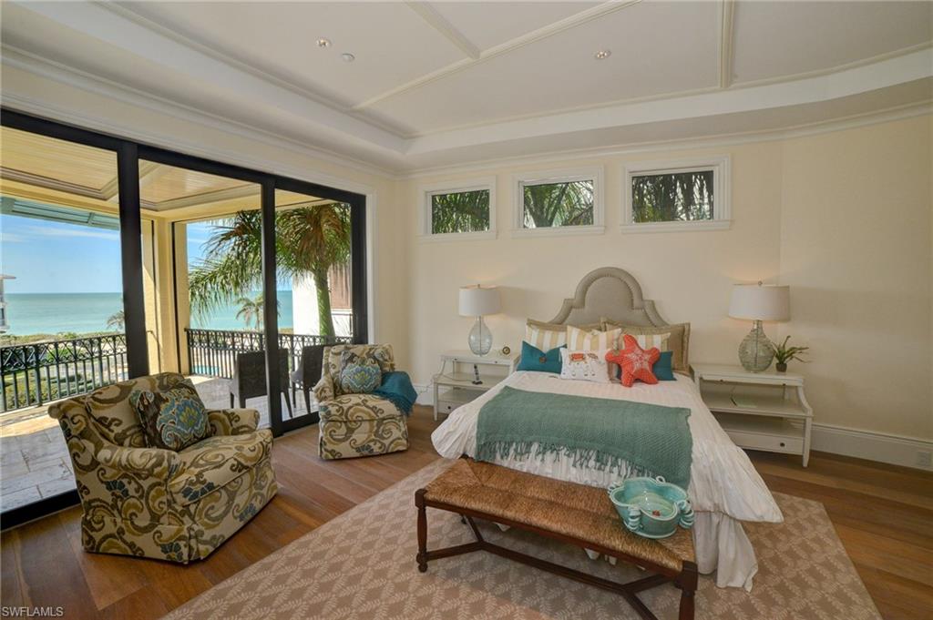 BAREFOOT BEACH - Residential