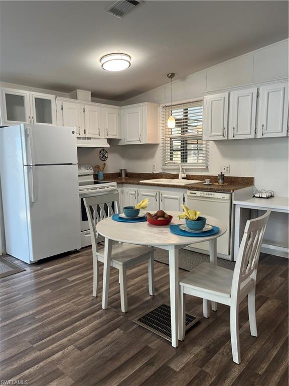 WINDJAMMER VILLAGE OF NAPLES - Residential