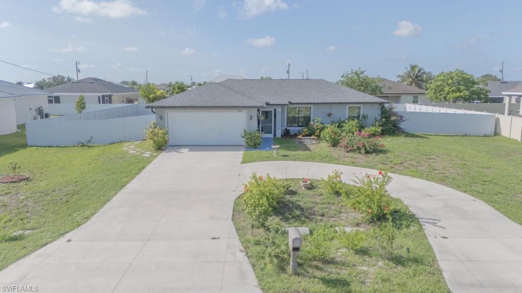 CAPE CORAL - Residential