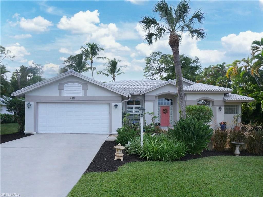 Photo of 4817 Berkeley DR, NAPLES, FL 34112 (MLS # 225077235)