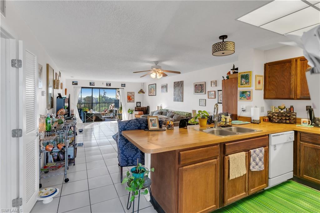 PARKWAY CONDO - Residential