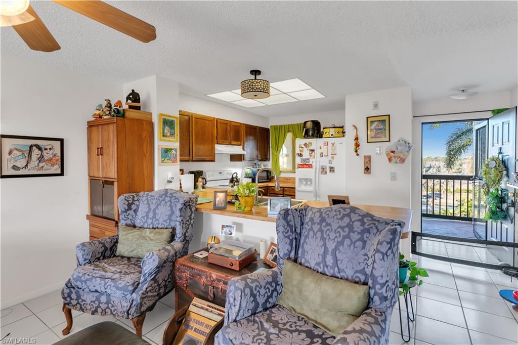 PARKWAY CONDO - Residential