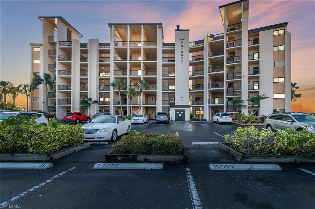 PARKWAY CONDO - Residential