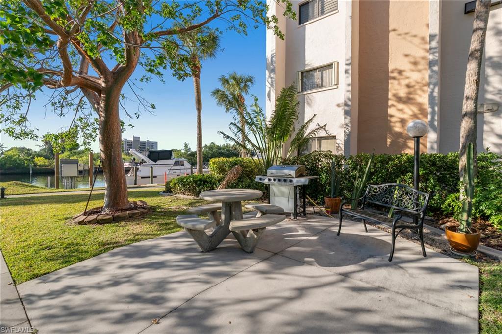 PARKWAY CONDO - Residential