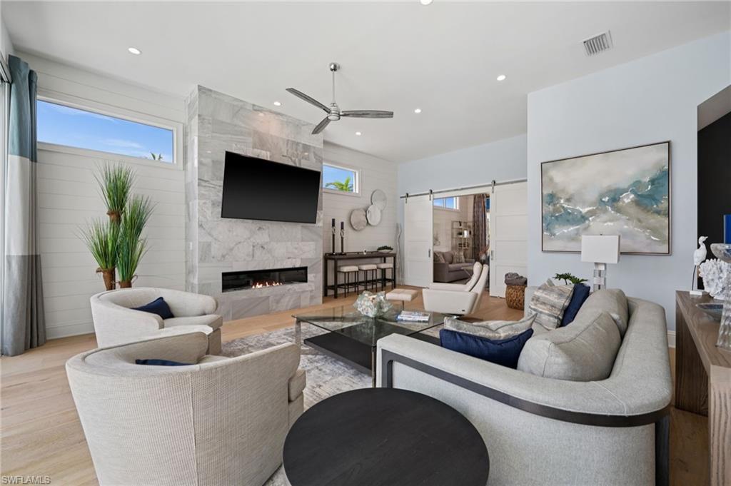 BONITA BEACH - Residential