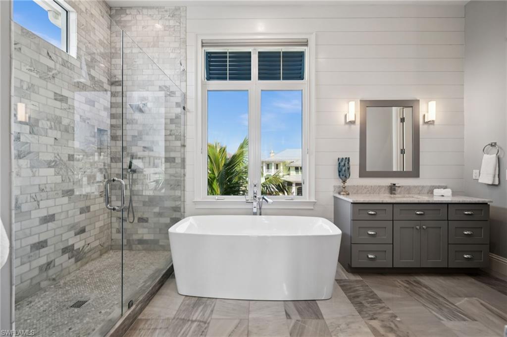 BONITA BEACH - Residential