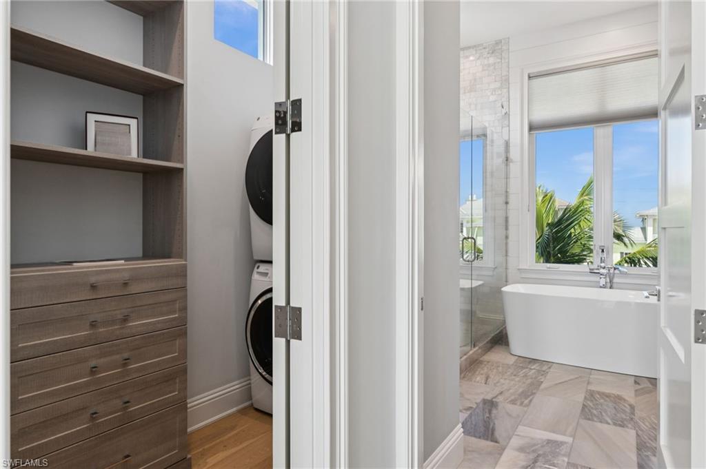 BONITA BEACH - Residential