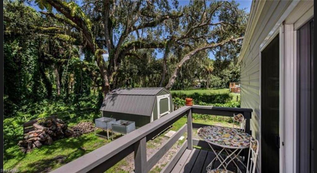 MOORE HAVEN - Residential