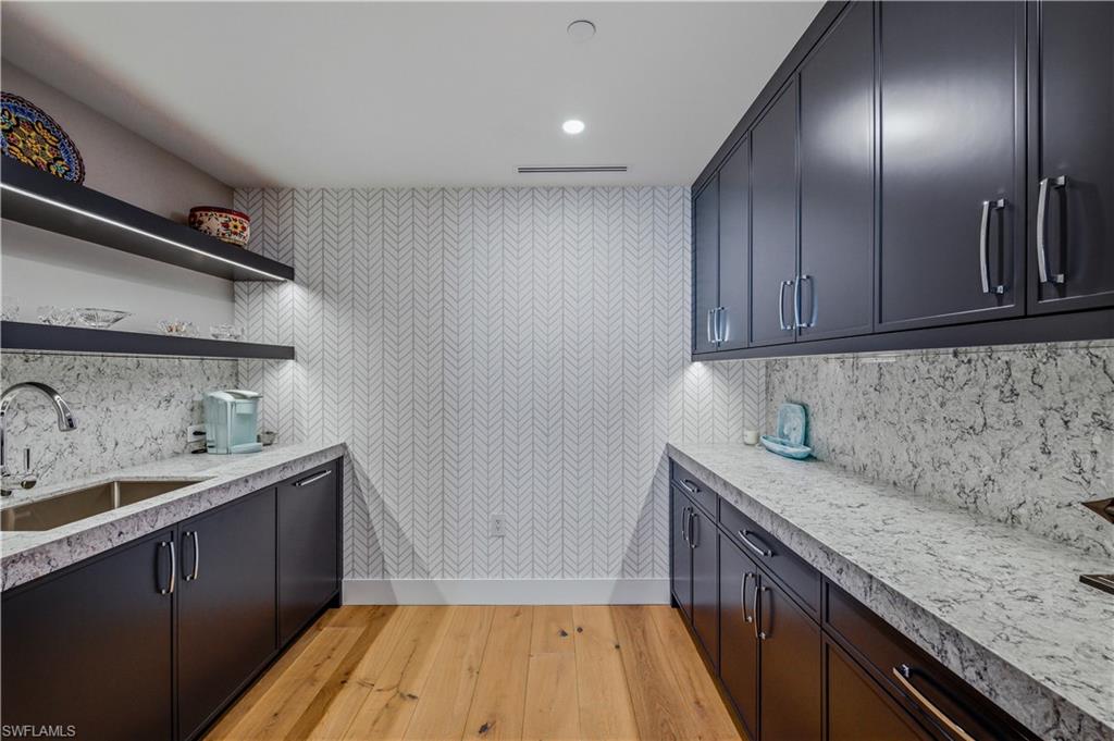 KALEA BAY TOWER 200 - Residential