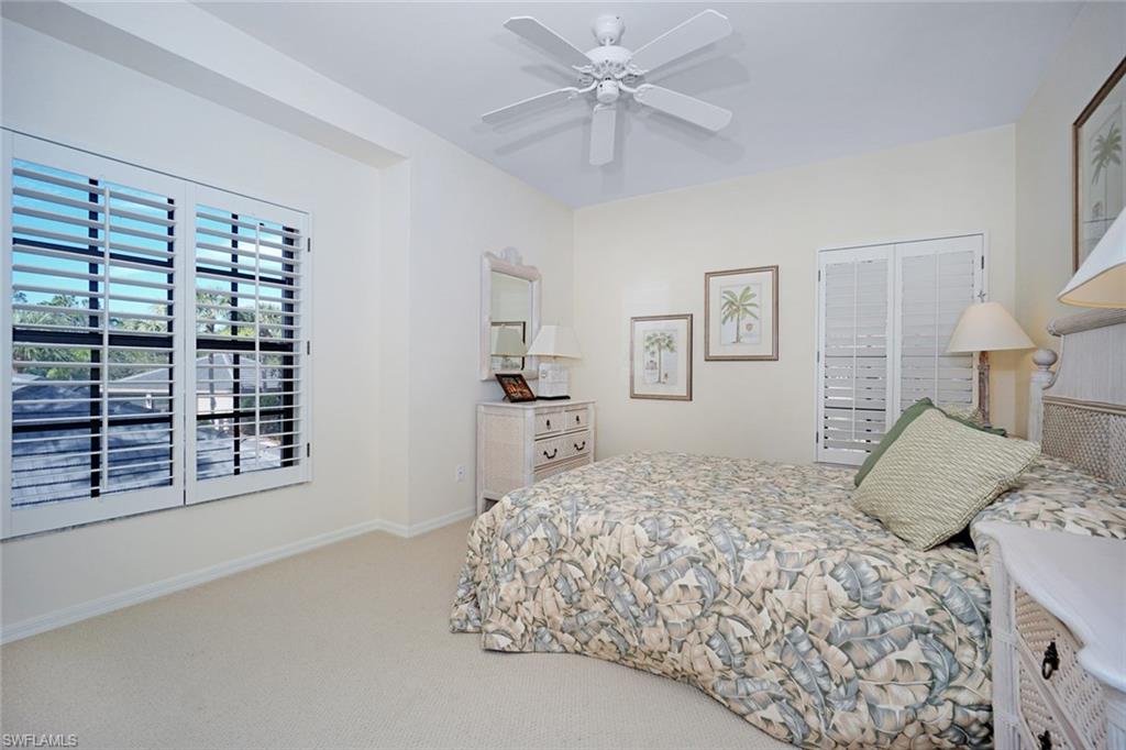 OAKWOOD CARRIAGE HOME - Residential