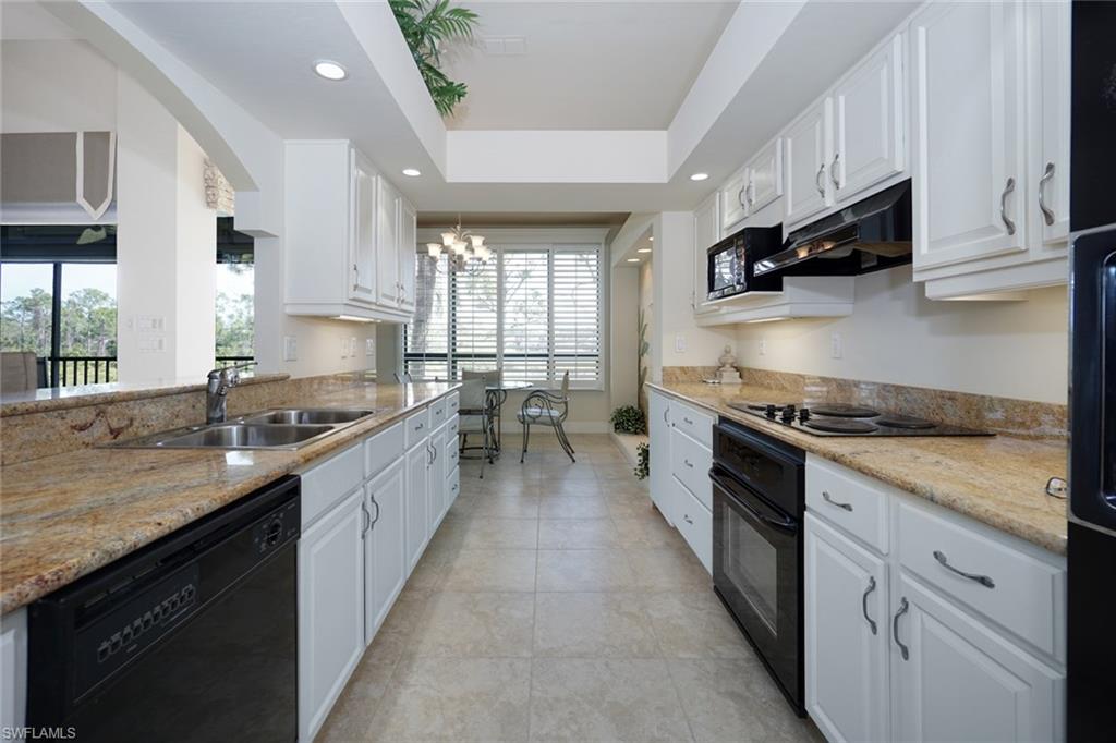 OAKWOOD CARRIAGE HOME - Residential