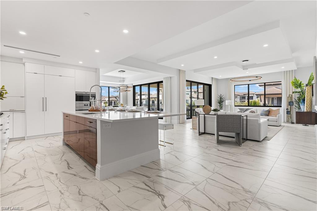 QUATTRO AT NAPLES SQUARE - Residential